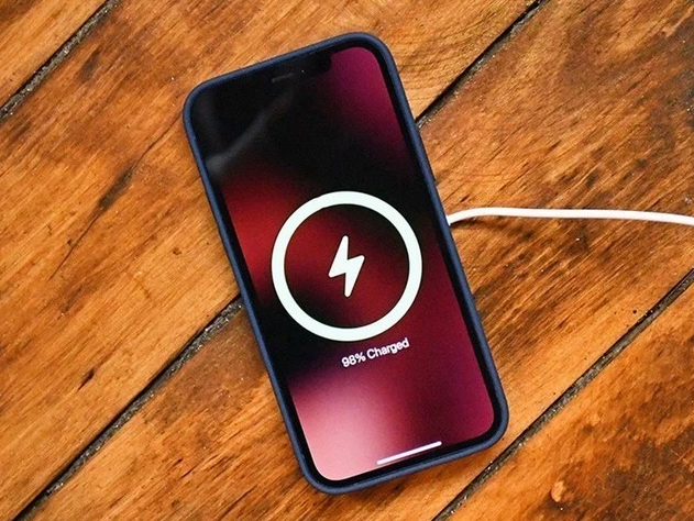 黄梅苹果手机维修分享iPhone 12可以随便充电吗 